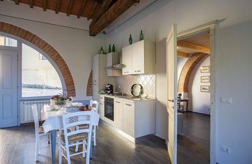 Castiglion Fiorentino Apartment | Apartment surrounded by a beautiful park with swimming pool located in the city center