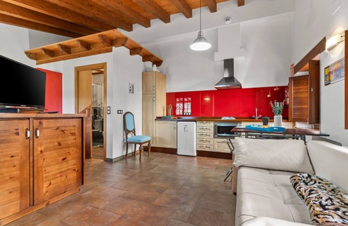 Vegadeo Apartment | Apartment 'J De Alborada Del Eo' with Mountain View, Private Terrace and Wi-Fi
