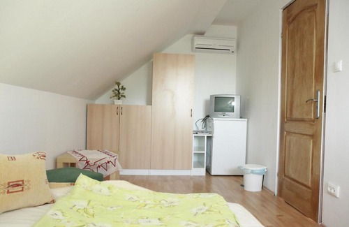 Sturovo House | Apartment Kata