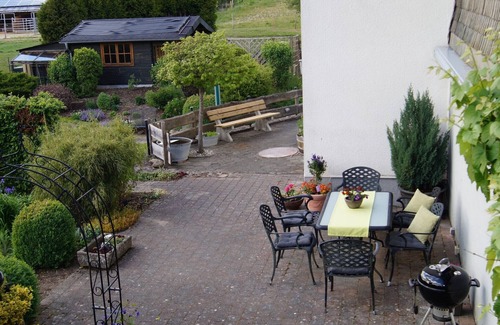 Kickenbach Apartment | Apartment 'Kebben' with Shared Terrace, Shared Garden and Wi-Fi