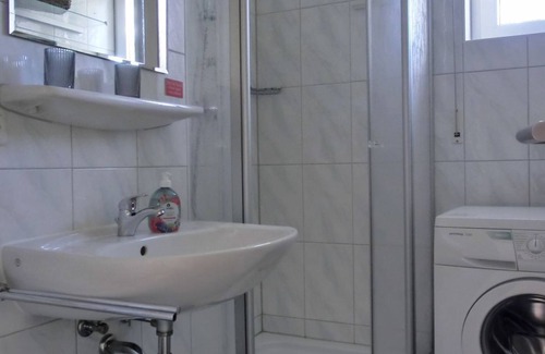Graal Apartment | Apartment KL24 - 3-room apartment with large garden, on the ground floor. for 3 persons,