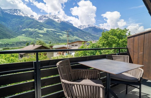 Silandro Apartment | Apartment 'Kortscherhof Apt Typ 6-4' with Mountain View, Shared Garden and Wi-Fi