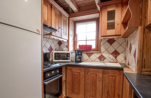 Sollieres-Sardieres Apartment | Apartment 'Le Monolithe' with Mountain View, Balcony and Wi-Fi