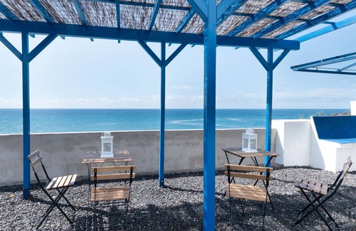 Puerto Naos Apartment | Apartment 'La Bayana - 8' with Sea View, Shared Pool and Wi-Fi