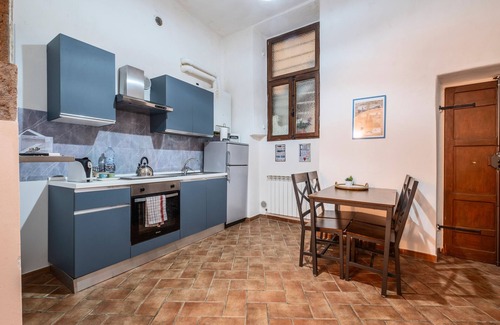 Viterbo Apartment | Apartment 'La Dimora Del Sor Bruno' with Wi-Fi