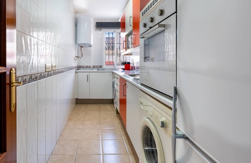 El Molinillo Apartment | Apartment 'La Farola De Málaga' with Wi-Fi and Air Conditioning