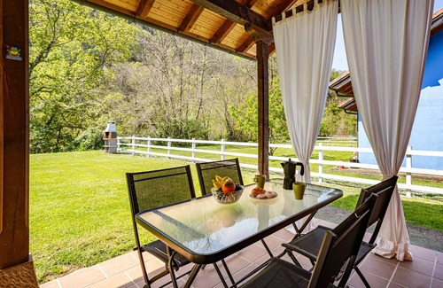Cangas de Onis House | Apartment 'La Llosona' with Private Terrace, Private Garden and Wi-Fi