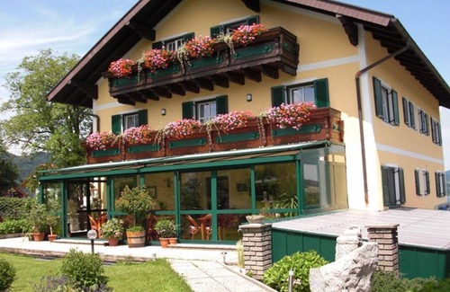 Tiefgraben Apartment | Apartment Lake View 2. Stock - Pension Winter Am Irrsee 4 Edelweiss