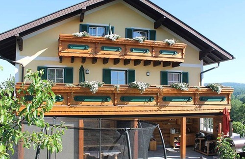 Tiefgraben Apartment | Apartment Lake View 2. Stock - Pension Winter Am Irrsee 4 Edelweiss