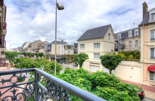 Deauville City Centre Apartment | Apartment Le Béarnais