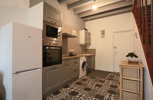 La Bourboule Apartment | Apartment 'Le Métrocosy' with Wi-Fi