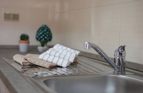 Balestrate Apartment | Apartment 'Le Magnolie 12 - 1° Piano' with Sea View, Wi-Fi and Air Conditioning
