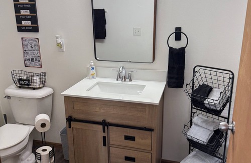Cedar Rapids - Iowa City Apartment | Apartment located in downtown Cedar Rapids above a family owned tattoo shop