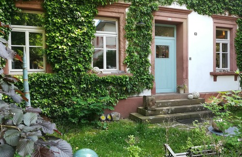 Lemberg Apartment | Apartment 'Ludwig Im Künstlerhaus' with Private Garden and Wi-Fi
