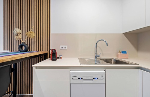 Calafell Apartment | Apartment 'Mabicarent Playa 2' with Private Terrace, Wi-Fi and Air Conditioning