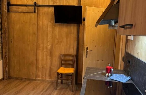 Auronzo di Cadore Apartment | Apartment 'Marmarole' with Mountain View, Shared Garden and Balcony