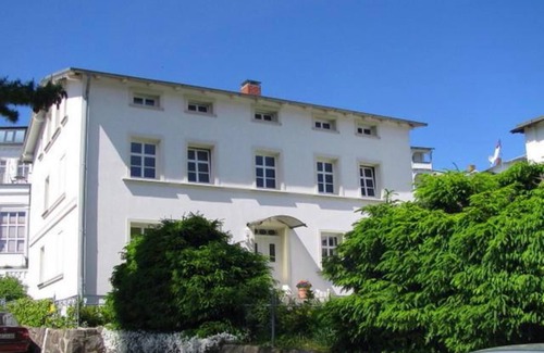 Sassnitz Apartment | Apartment Marta - Villa Monique in Alt-Sassnitz
