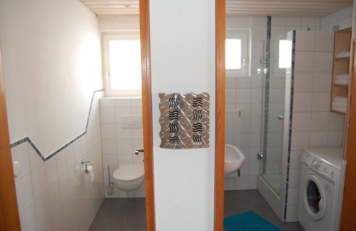 Wilhelmsdorf Apartment | Apartment 'Matzenmiller' with Shared Garden, Balcony and Wi-Fi