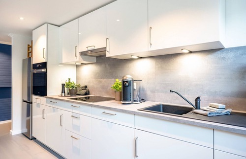 Brodten Apartment | Apartment 'Meerlust' with Private Terrace, Private Garden and Wi-Fi