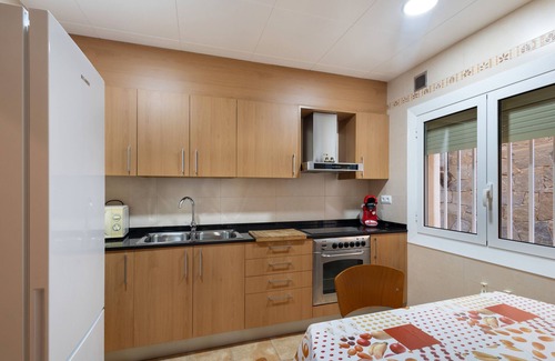 Cercs Apartment | Apartment 'Menvil' with Mountain Views, Private Terrace and Wi-Fi