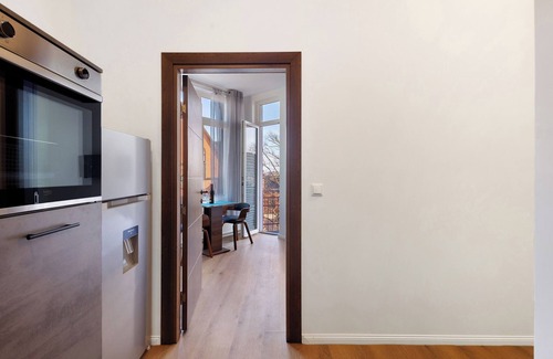 Lubeck City Centre Apartment | Apartment 'Mit 2 Schlafzimmern 3' with Balcony and Wi-Fi