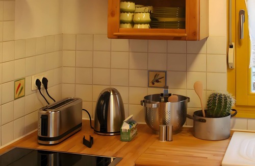Gengenbach Apartment | Apartment 'Müllerleile' with Shared Pool, Terrace and Wi-Fi
