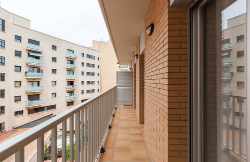 Navas Apartment | Apartment "Navas 2" with Balconies & Wi-Fi