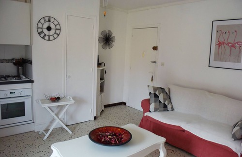 Giens Apartment | Apartment near the beaches and the city center of the giens peninsula