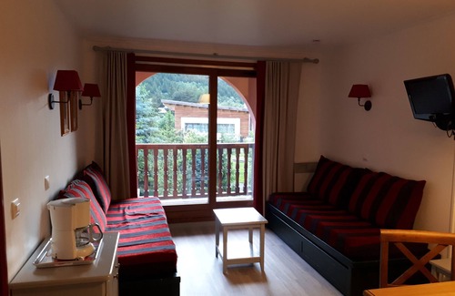 La Salle-les-Alpes Apartment | Apartment No. B 208, in a vacation residence. 500 m from the slopes