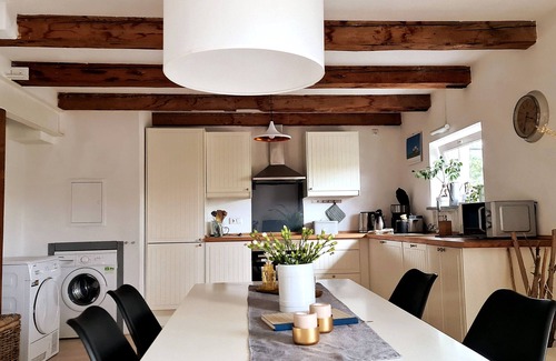 Meldorf Apartment | Apartment 'Nordsee- Ferienwohnung Im Speicher' with Wi-Fi