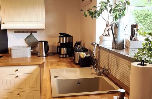 Meldorf Apartment | Apartment 'Nordsee- Ferienwohnung Im Speicher' with Wi-Fi