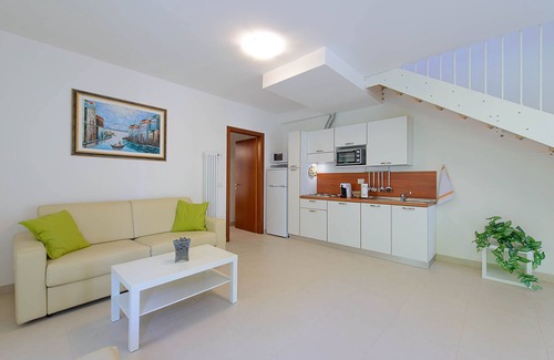 Viserbella Apartment | Apartment on 2 levels, up to 6/7 people, 20 meters from the sea