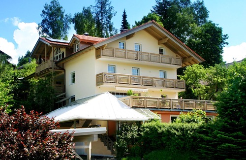 Zwiesel Apartment | Apartment on the first floor with walk-in shower and WiFi