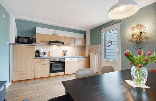 Kronsgaard Apartment | Apartment 'Ostseeblick Fewo 10-' with Private Terrace and Wi-Fi