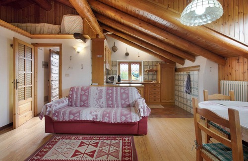 Gimillan Apartment | Apartment 'Piccolo Paradiso' with Mountain View, Private Garden and Wi-Fi