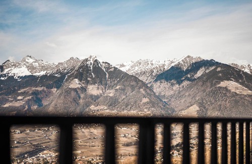 Merano Apartment | Apartment 'Picea Am Ötzerhof 2' with Mountain View, Shared Garden and Wi-Fi