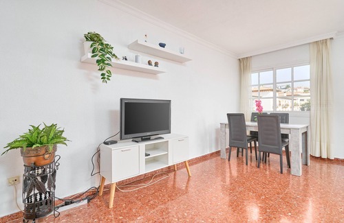 La Cala del Moral Apartment | Apartment 'Piso Mar y Sol' with Sea Views, Private Terrace and Air Conditioning