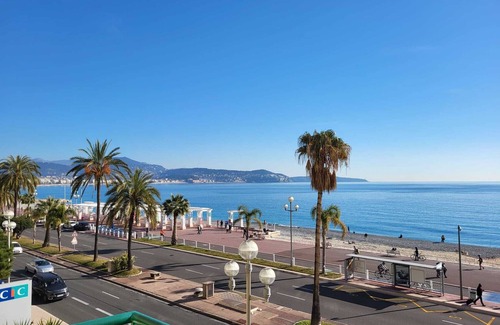 La Californie Apartment | Apartment 'Promenade Des Anglais' with Sea View, Balcony and Wi-Fi