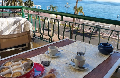 La Californie Apartment | Apartment 'Promenade Des Anglais' with Sea View, Balcony and Wi-Fi