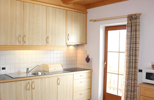 La Valle Apartment | Apartment 'Pütia' with Mountain View, Shared Terrace and Wi-Fi