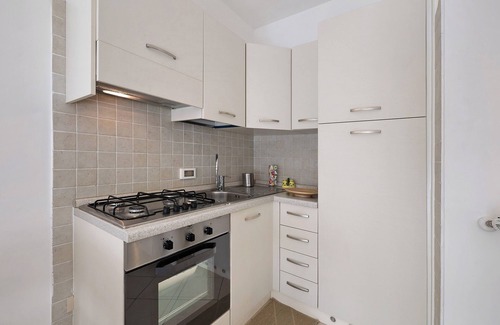 Stellanello Apartment | Apartment 'Ramma La Taggiasca' with Mountain View & Balcony