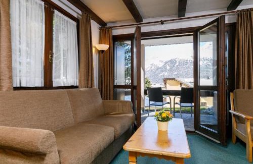 Surlej Apartment | Apartment Residenza Chesa Margun 77-2 by Interhome