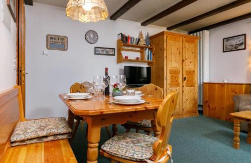 Surlej Apartment | Apartment Residenza Chesa Margun 77-2 by Interhome