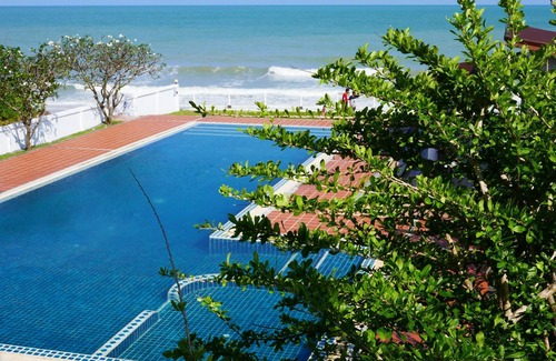 Khanom Apartment | Apartment right on the beach in southern Thailand