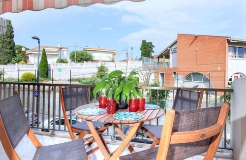 L'Escala Apartment | Apartment Ronda by Interhome