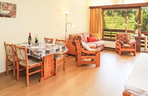 Noveli Apartment | Apartment Rosablanche C53 by Interhome