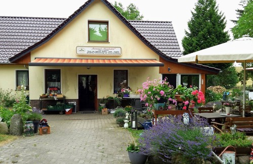 Krienke Apartment | Apartment 'Schiemann' with Private Terrace, Private Garden and Wi-Fi