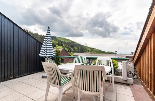 Sasbachwalden Apartment | Apartment 'Schwarzwaldtraum 4' with Private Terrace, Shared Garden and Wi-Fi