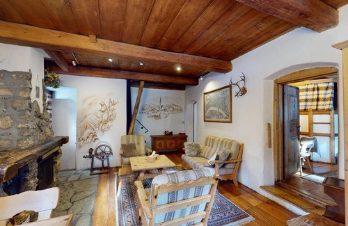 La Punt-Chamues-ch Apartment | Apartment Seraina - Apartment in Engadine house