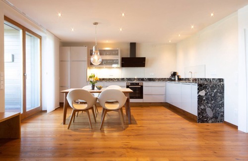 Pelham Apartment | Apartment "Seen-Sucht" with Lake View, Shared Garden & Wi-Fi